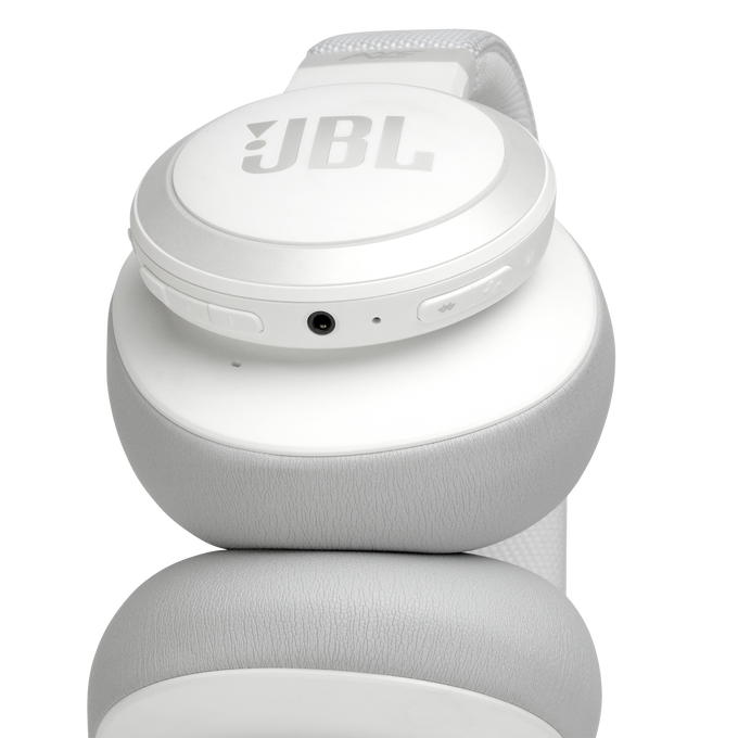 JBL Live 650BTNC - White - Wireless Over-Ear Noise-Cancelling Headphones - Detailshot 2 image number null